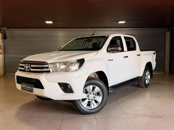 TOYOTA HILUX 2.8 NARROW 4X4 CD 16V DIESEL 4P MANUAL TOYOTA HILUX 2.8 NARROW 4X4 CD 16V DIESEL 4P MANUAL